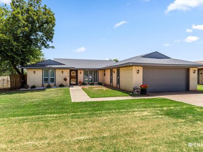 1710 Ridgemont Dr