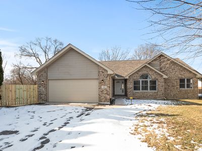 150 Lake Hill Dr