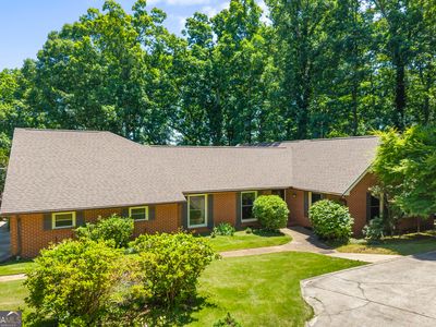 511 Rhodes Dr