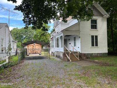 18 Gibson Avenue