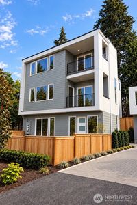 3261 NE 98th Street