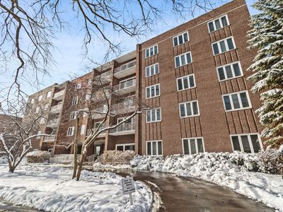 Property at 1500 Oak Ave APT 3G, Evanston, IL