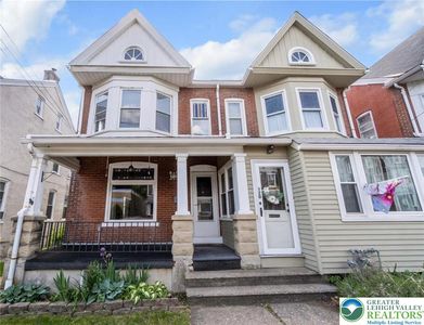 118 N 5th St