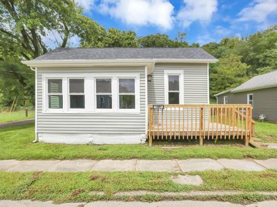 1641 Penn St