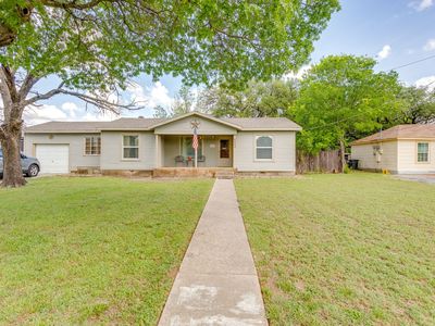 4548 Hodgkins Rd