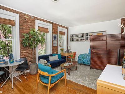 124 Thompson St APT 9