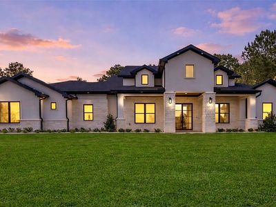 22420 Meadowhurst Cir W