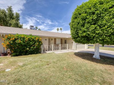 10435 W CAMELOT Circle