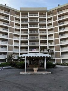 3090 N Course Dr APT 807
