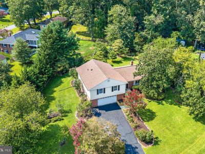 6 Roseneath Ct