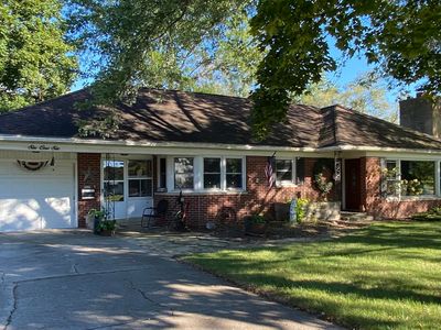 616 S Stewart Ave