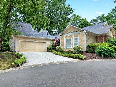 103 Prestwick Pl