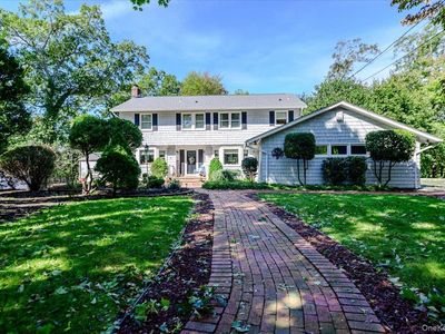 12 Knoll Crest