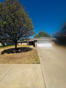 6826 Rochelle Ln