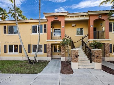 930 NE 33rd Ter UNIT 102