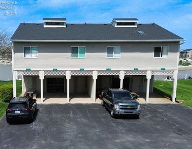 6246 N Harris Harbor Dr
