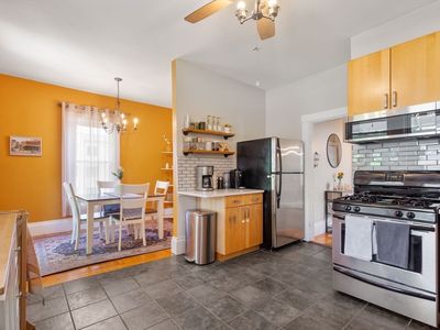 4295-4297 Washington St Unit 4