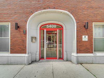 5400 S Harper Ave Unit 402