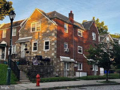 2 E McPherson St