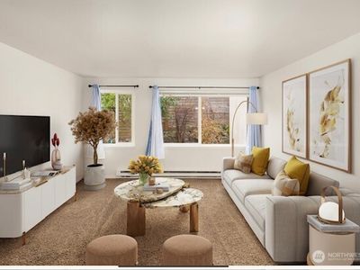 919 2nd Avenue W #204