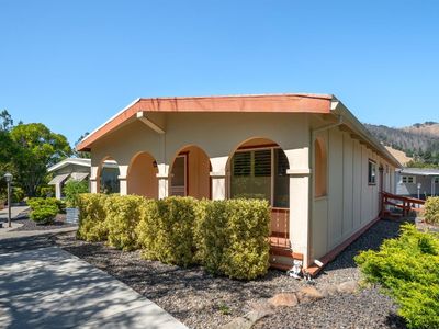 48 Shadyleaf Court