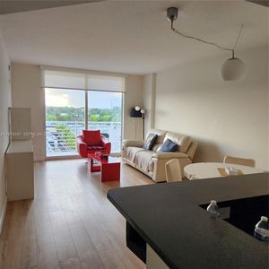 2775 NE 187th St APT 510