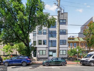 927 Kennedy St NW #403