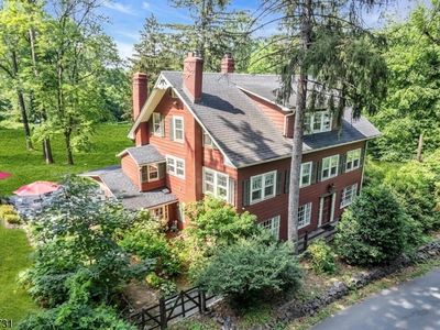 2041 Raritan Rd