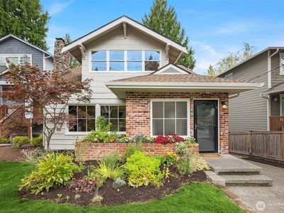 2534 NE 94th Street