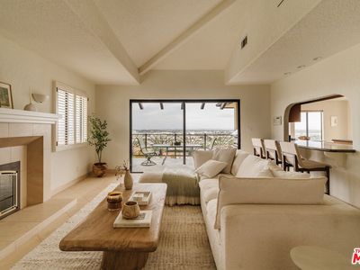 3837 Paseo De Las Tortugas