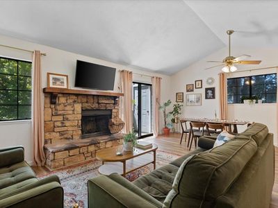 7409 Auburn Oaks Ct APT H