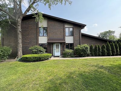 Property at 1097 Deerfield Pl, Highland Park, IL