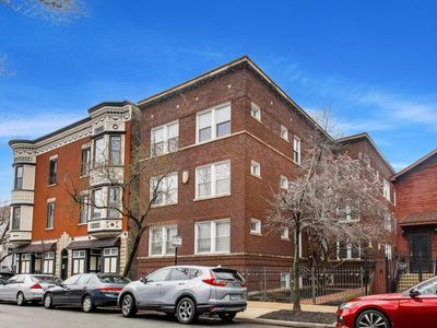 3351 N Clifton Ave APT 2E