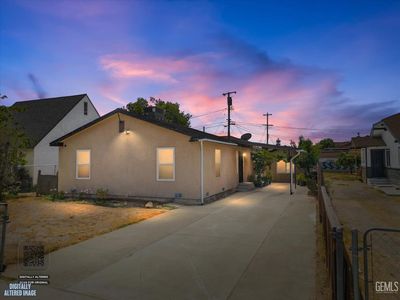 Property at 213 8th St, Bakersfield, CA