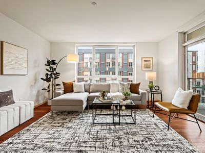 1530 NW Market Street #602