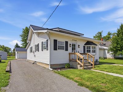 736 Leeson Ave
