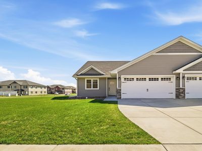 4911 Field Crest Ln