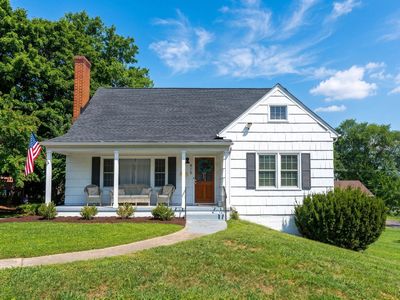 415 Cherry Ave