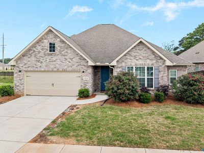 104 Erskin Parcus Dr