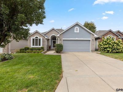10012 S 172nd Cir