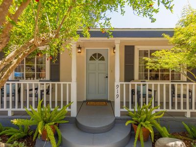 919 E Matilija St