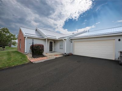 302 Brookstone Ct