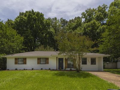 2607 Maple Dr