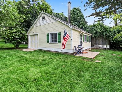 995 N Lakeshore Dr