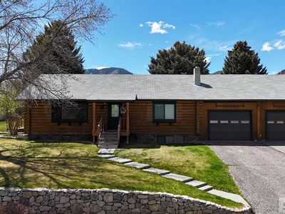 223 W Summit Cir