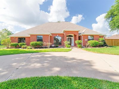 Property at 203 Canyon Oak Dr, Lake Jackson, TX
