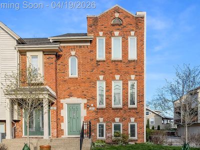 385 Hamilton St