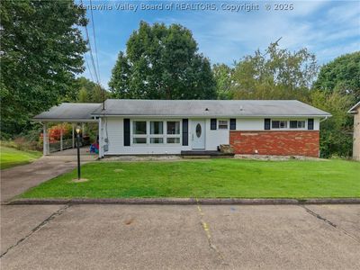 Property at 1718 Forest Hills Dr, Vienna, WV