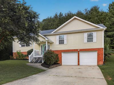 908 Clay Hill Dr