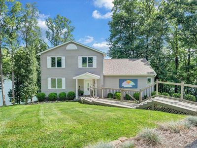 836 Long Island Dr